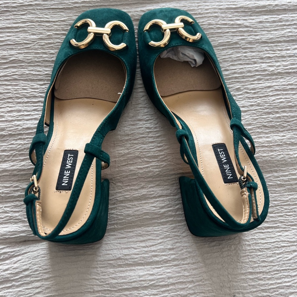 Nine West Green Velvet Heels with Slingback Strap